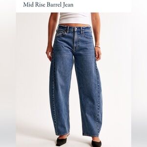 Abercrombie & Fitch Midrise Barrel Jean 29